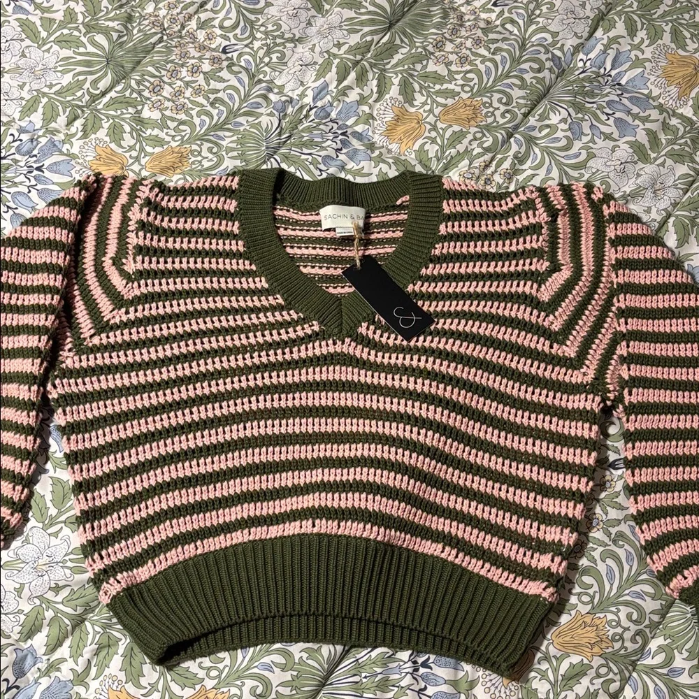 Sachin + Babi Green & Pink V-Neck Balloon Sleeve Cropped Oversized Sweater XS
